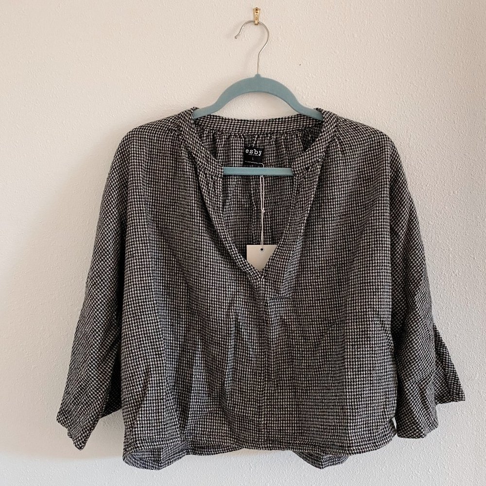 Esby Lily Top in Mockingbird Houndstooth